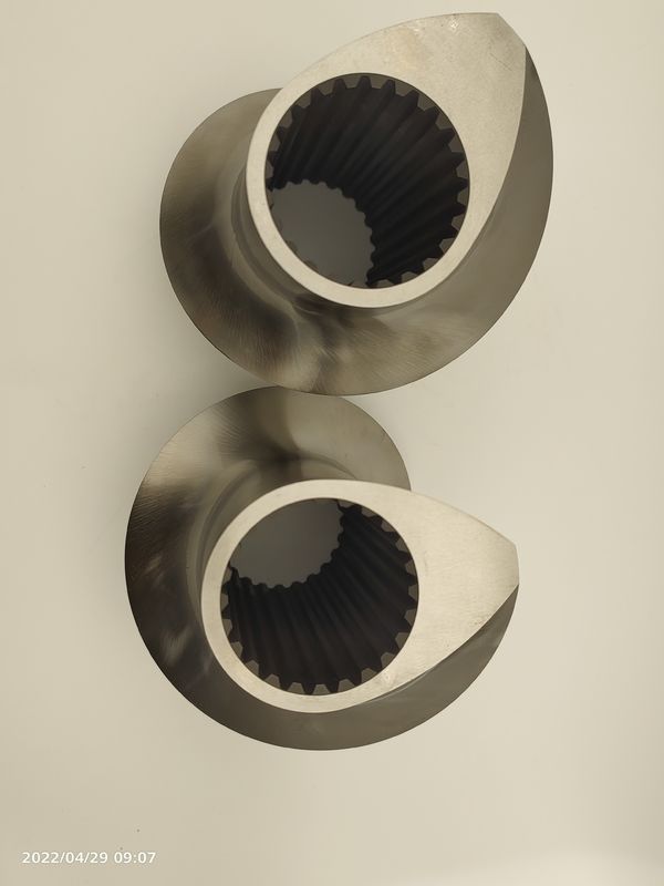 高性能のツインスクロールエクストルーダー部品 合金輸入WR5素材 スクリューエレメント