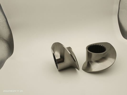 ツインスクリューエクストルーダー granulator アクセサリー 12mm -300mm から Covey スクリューエレメントをメッシュする