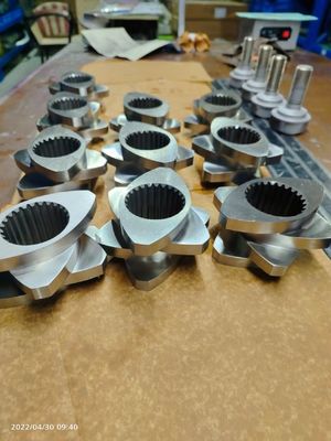 DIN 標準 WR14 ツインスクリュー エクストルーダー部品 エクストルーダースクリュー要素